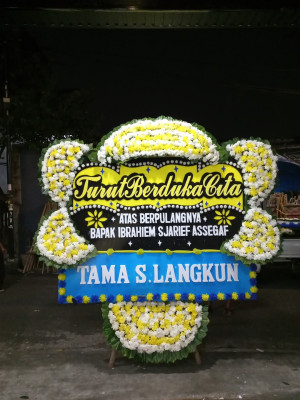 Papan Bunga Duka di Maros